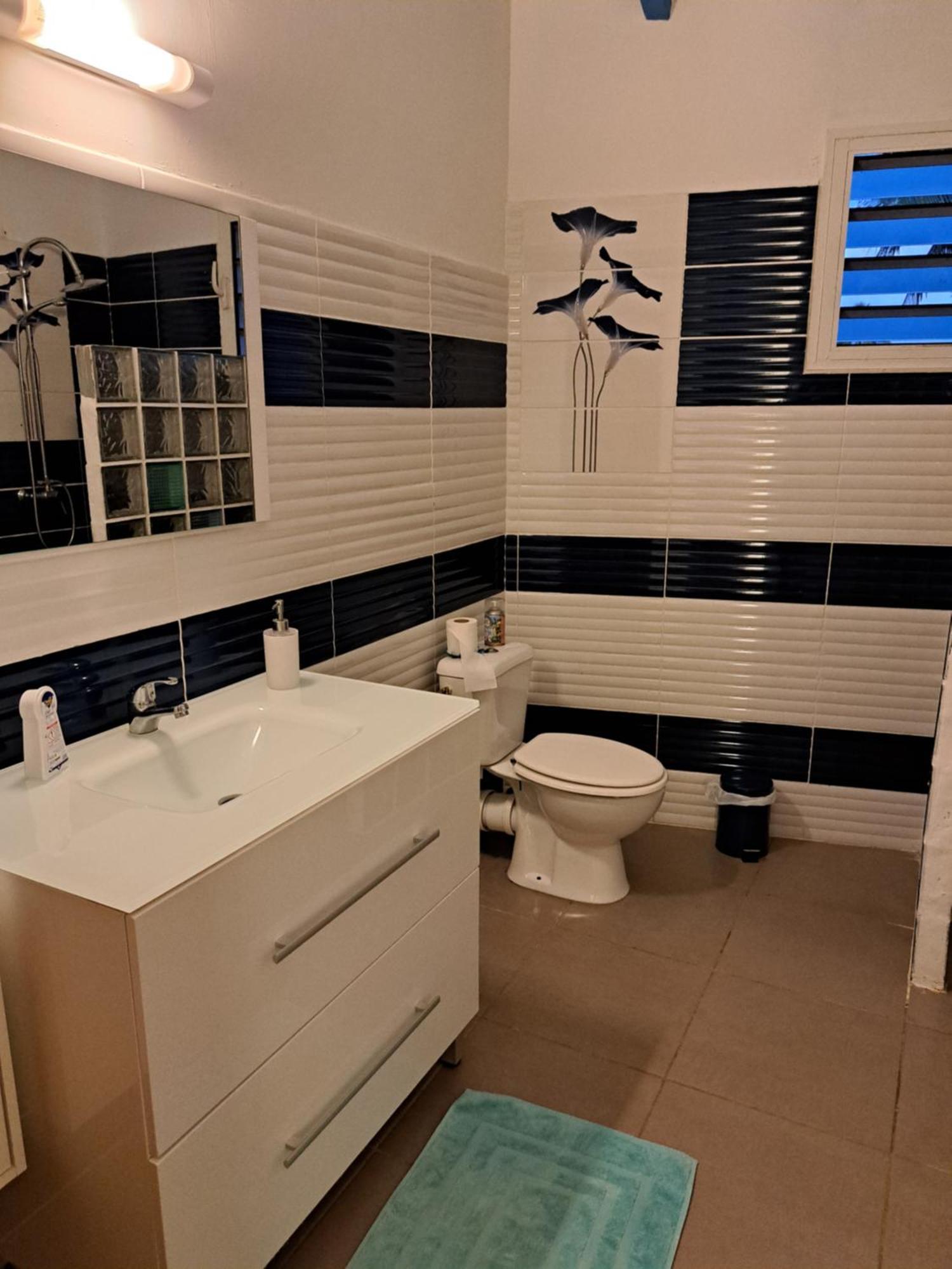 Residence Fleur De Lys 1 珀蒂堡 外观 照片